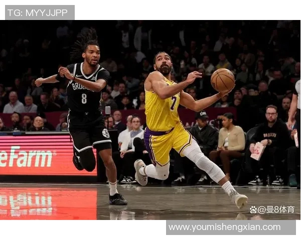 湖人对阵篮网比赛结果及精彩瞬间回顾分析